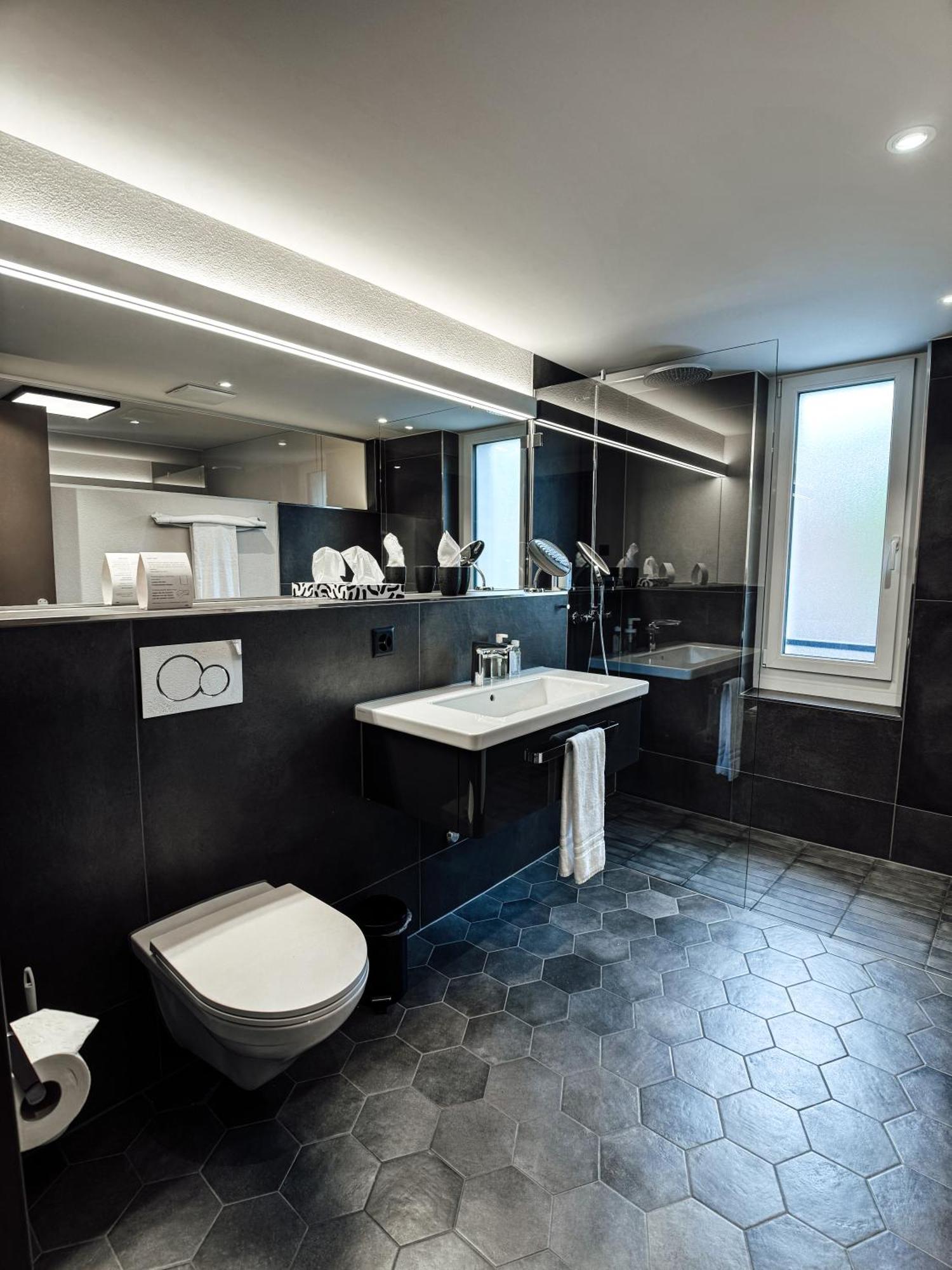 Boutique Hotel Sonne Seuzach Ngoại thất bức ảnh